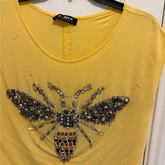 NEST Fragrances Tops - NEST Fragrances Yellow Top with Beaded Bee Design